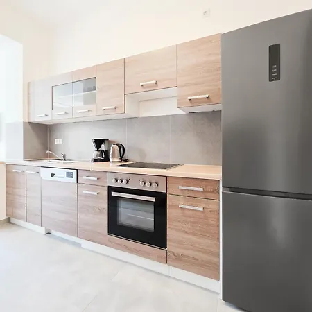 Tolstov - 3 - Kitchen - Dining - 25 Min To Messe Dus *