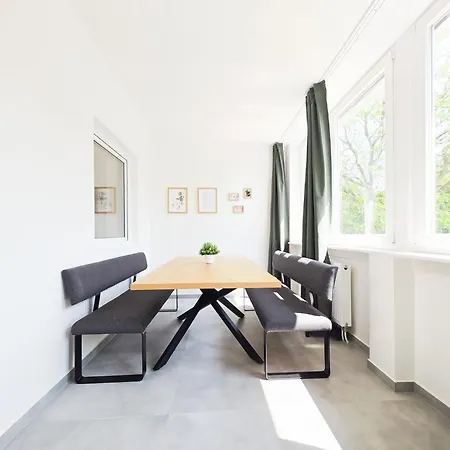 Tolstov - 3 - Kitchen - Dining - 25 Min To Messe Dus Düsseldorf