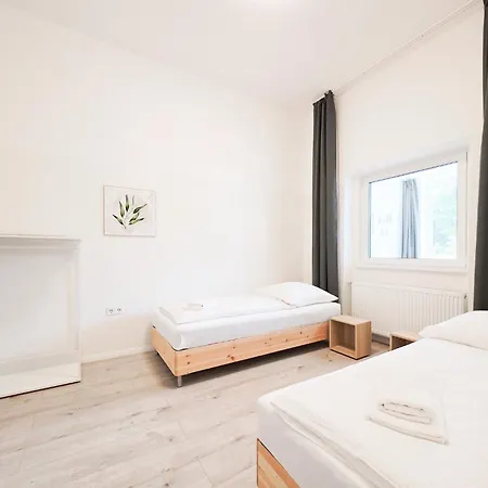 Tolstov - 3 - Kitchen - Dining - 25 Min To Messe Dus Düsseldorf