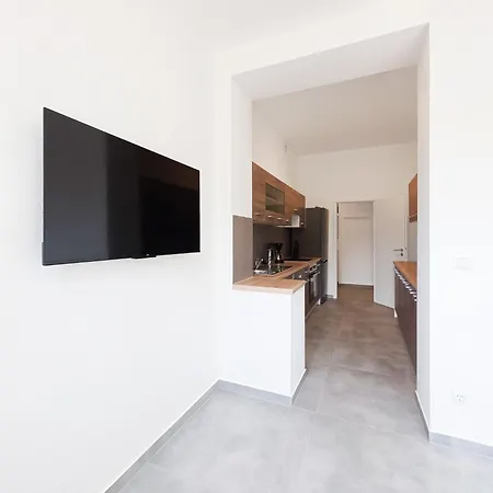 Tolstov - 3 - Kitchen - Dining - 25 Min To Messe Dus Düsseldorf