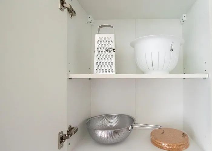 Tolstov - 3 - Kitchen - Dining - 25 Min To Messe Dus