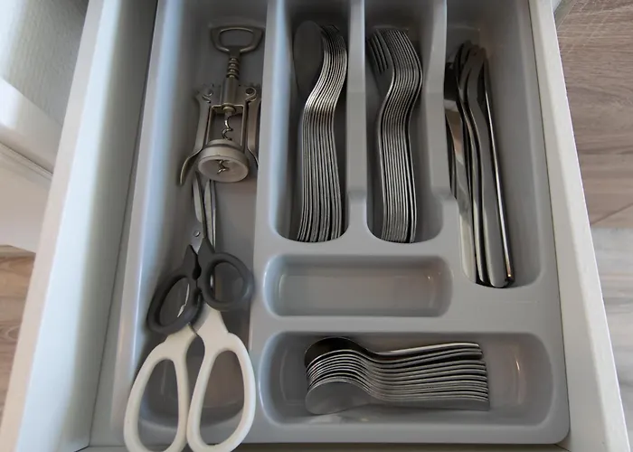 Tolstov - 3 - Kitchen - Dining - 25 Min To Messe Dus Düsseldorf