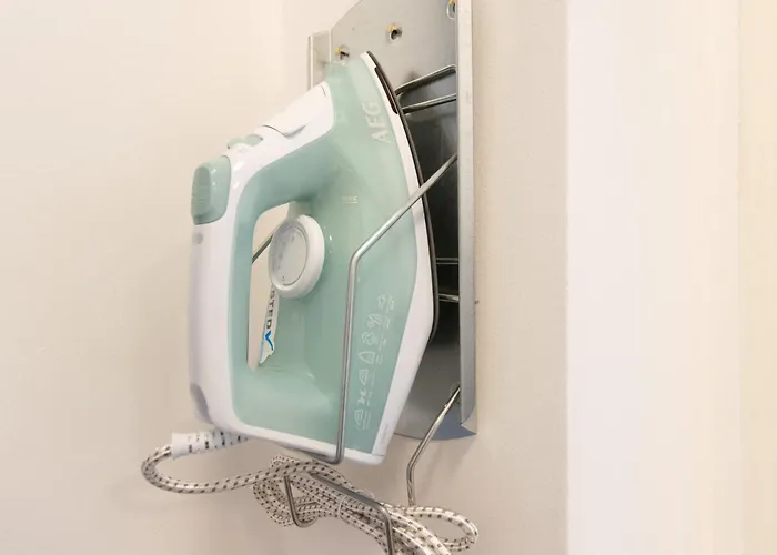 Tolstov - 3 - Kitchen - Dining - 25 Min To Messe Dus Lägenhet