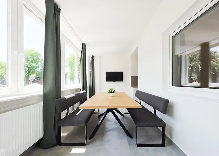 Tolstov - 3 - Kitchen - Dining - 25 Min To Messe Dus Düsseldorf