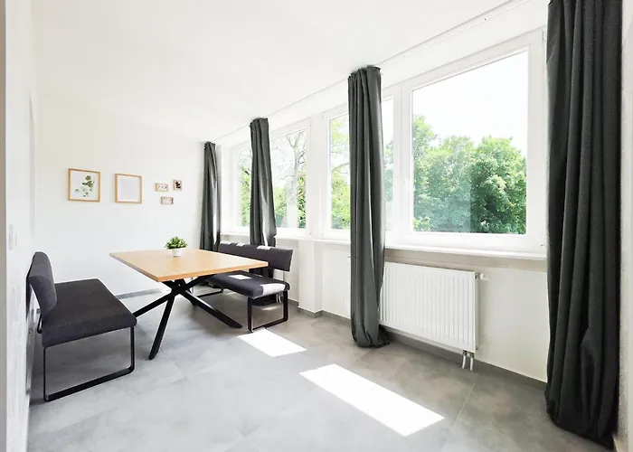 Tolstov - 3 - Kitchen - Dining - 25 Min To Messe Dus Lägenhet Düsseldorf