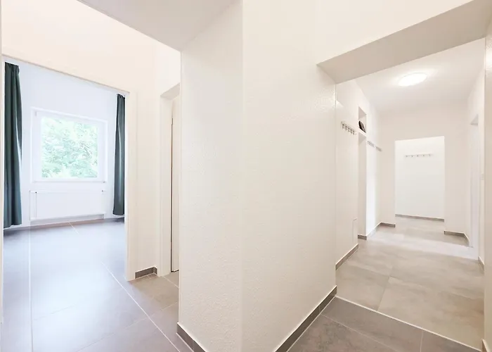 Tolstov - 3 - Kitchen - Dining - 25 Min To Messe Dus Apartamento