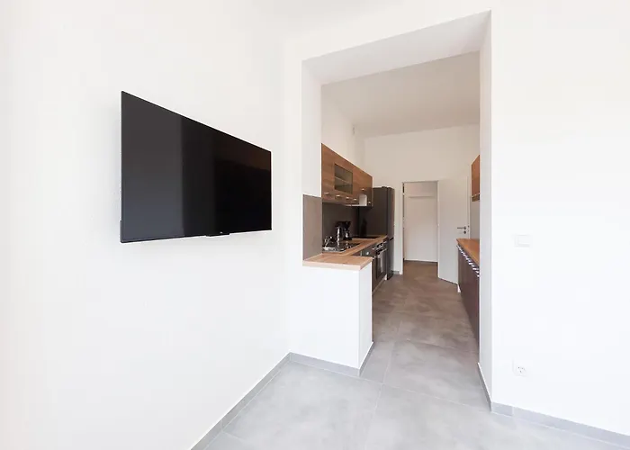 Tolstov - 3 - Kitchen - Dining - 25 Min To Messe Dus Düsseldorf