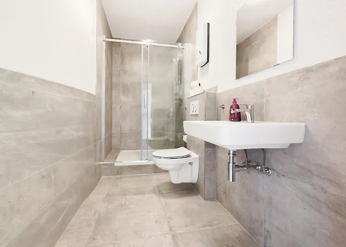 Lägenhet Tolstov - 3 - Kitchen - Dining - 25 Min To Messe Dus Düsseldorf