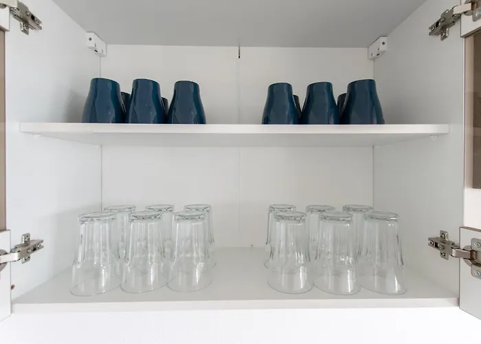 Tolstov - 3 - Kitchen - Dining - 25 Min To Messe Dus Apartamento