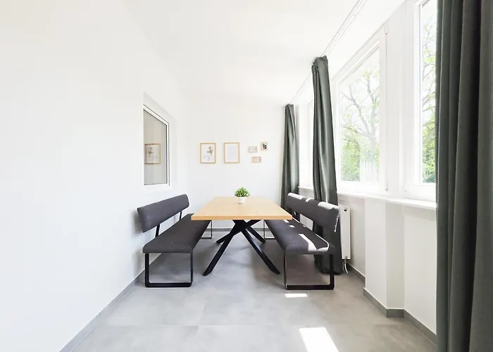 Tolstov - 3 - Kitchen - Dining - 25 Min To Messe Dus Apartamento Düsseldorf