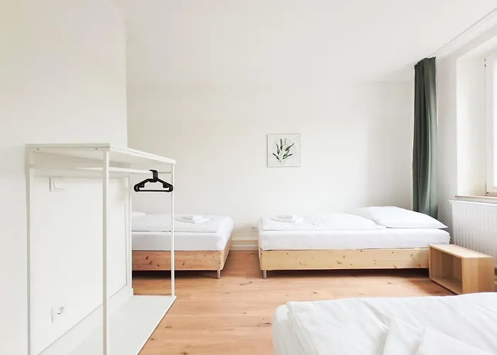 Tolstov - 3 - Kitchen - Dining - 25 Min To Messe Dus Apartamento