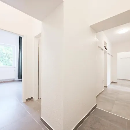 Tolstov - 3 - Kitchen - Dining - 25 Min To Messe Dus Appartement