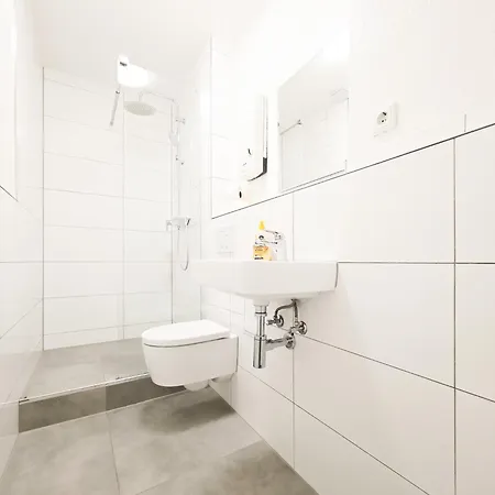 Tolstov - 3 - Kitchen - Dining - 25 Min To Messe Dus